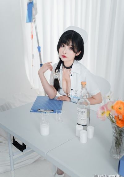 和表姐同居免费观看_4K在线观看
