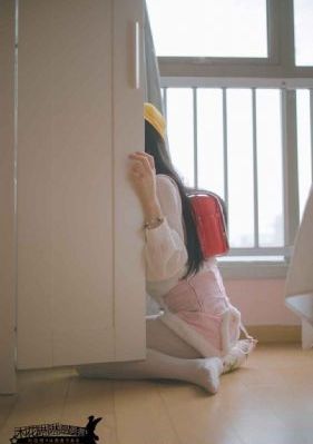 女大学生沙龙室2_电影网在线观看