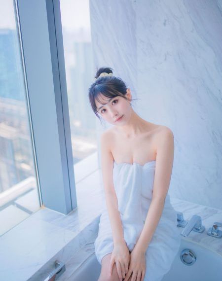 伊人网综合在线视频_DVD全集在线观看