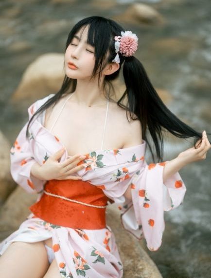 无意间变成狗被喜欢的女生捡回家_DVD在线手机播放
