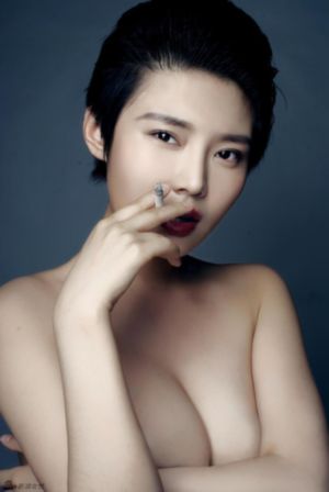 年轻的母亲2免费观看_720日韩免费观看