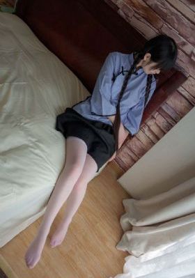 美女插鸡_720免费观看超清